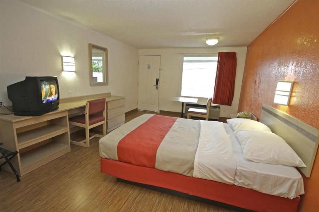 Motel 6 Kalamazoo Bilik gambar