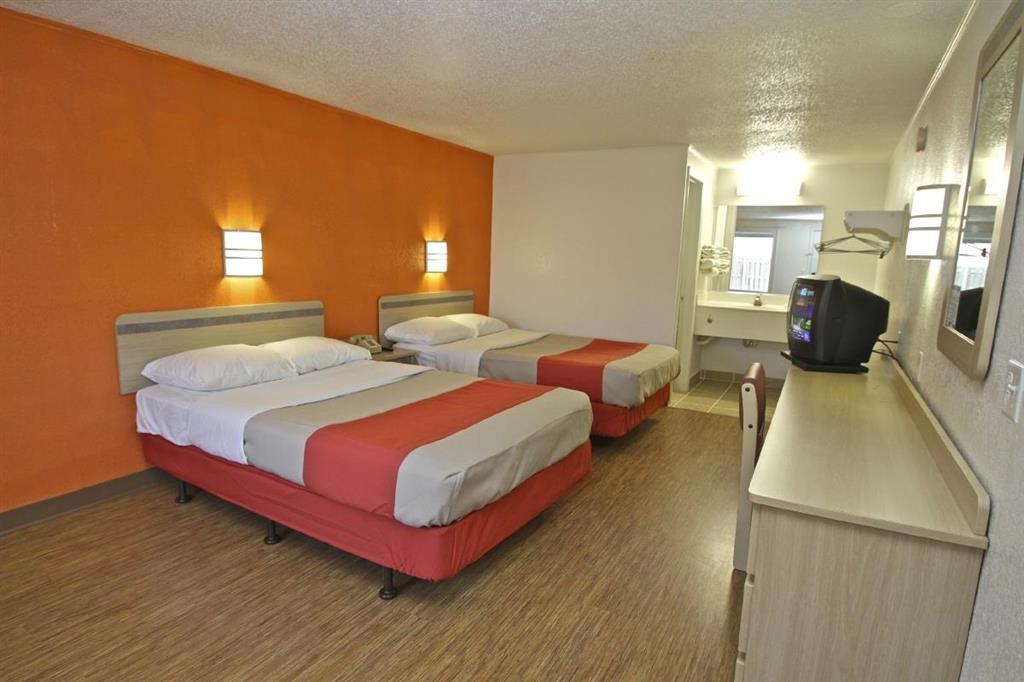 Motel 6 Kalamazoo Bilik gambar