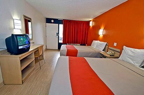 Motel 6 Kalamazoo Bilik gambar