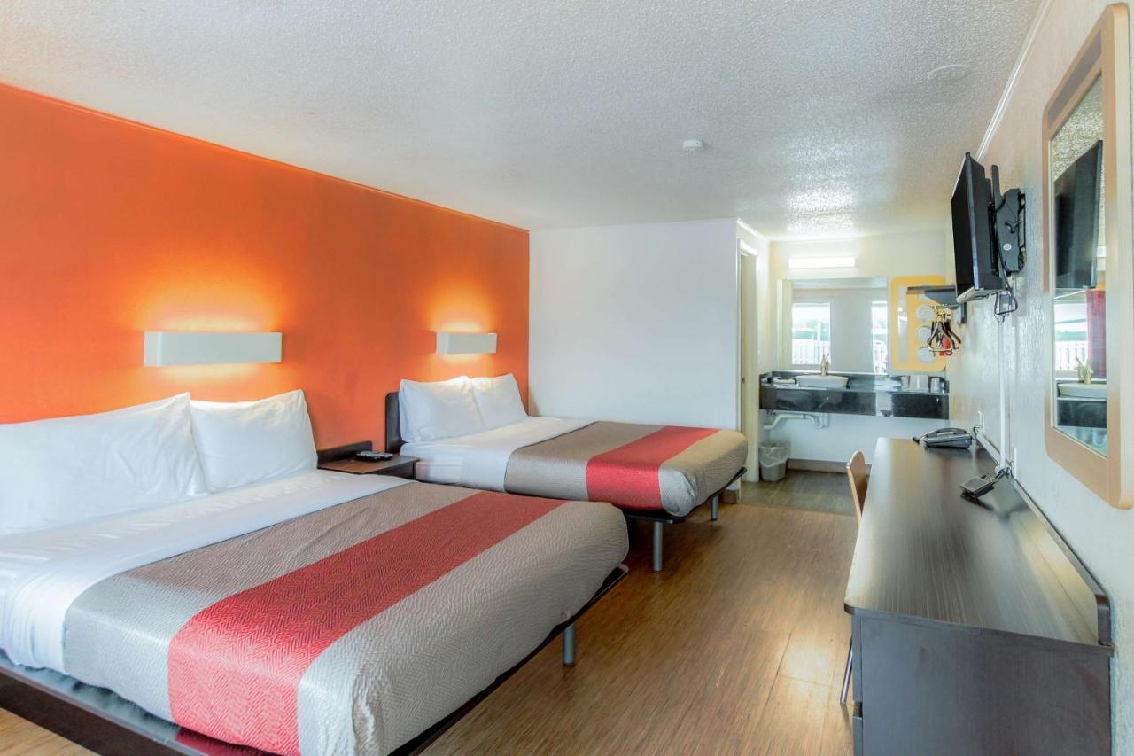 Motel 6 Kalamazoo Luaran gambar