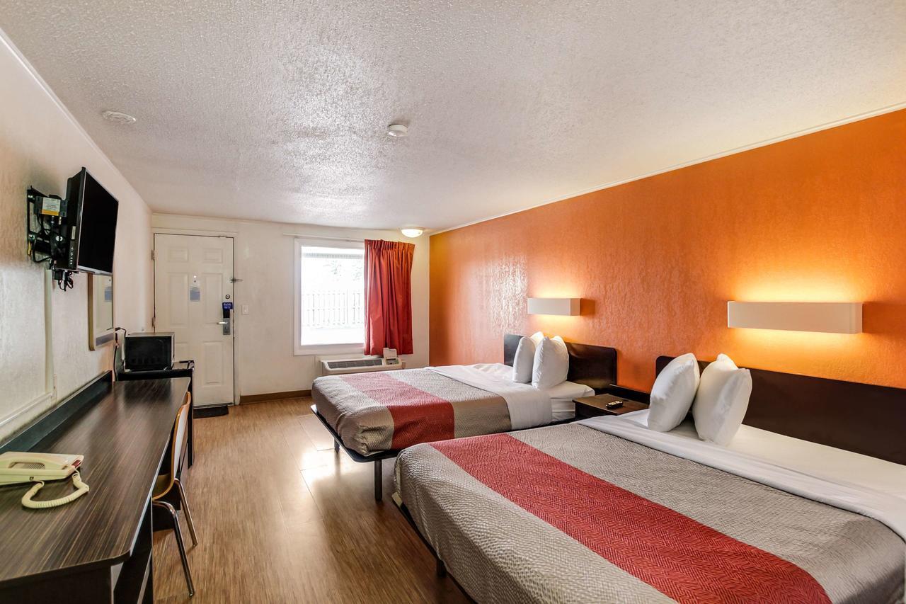 Motel 6 Kalamazoo Luaran gambar