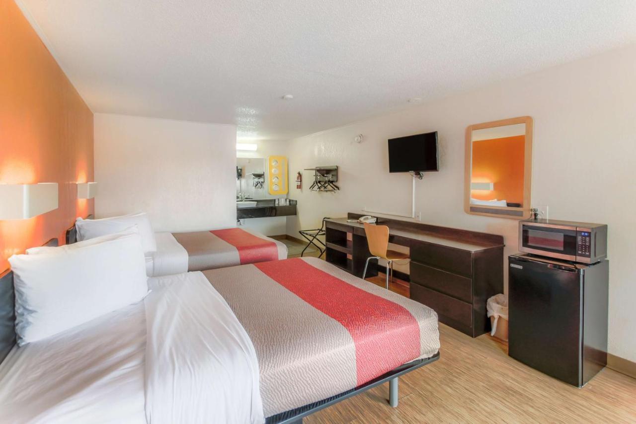 Motel 6 Kalamazoo Luaran gambar